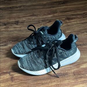 Adidas Unisex-Child Puremotion Running Shoe | Size 6